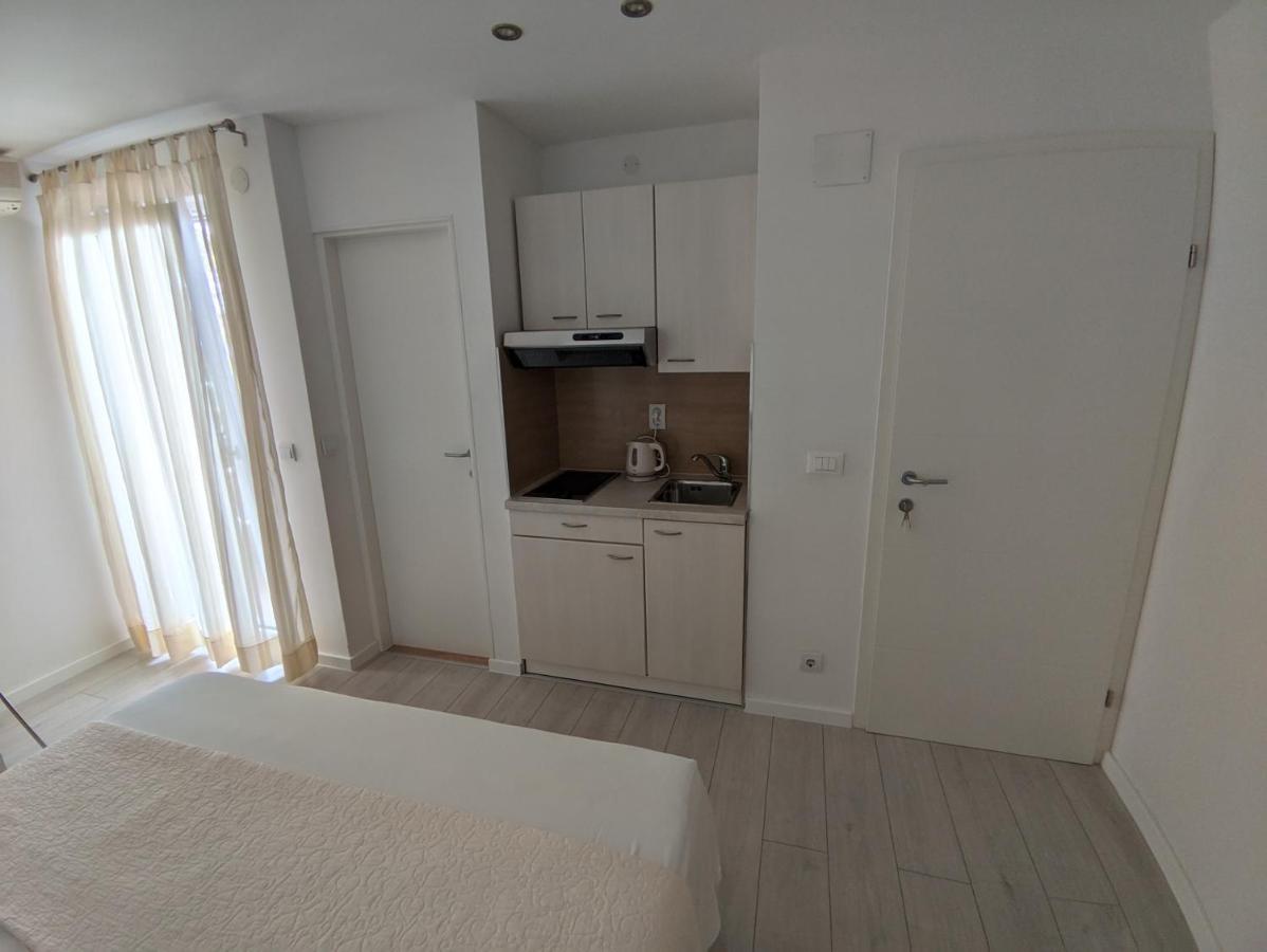 ברלה Apartments Kartulina מראה חיצוני תמונה